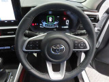 ぜひ展示車の運転席に座ってみてください。