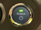 電子カードキーを携帯していれば、ボタンを押すだけでエンジンの始動がスマートに行えます