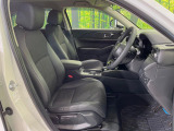 運転席シート廻りは使用感も少なく、良好な状態となっています。前オーナー様が丁寧に使っていたことがよくわかりますね。