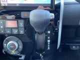【 シフト 】スムーズなシフトチェンジで快適にお車を操縦していただけます!//