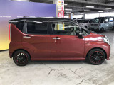 エンジンルーム、室内、クリーニング済みです。厳選したお車を屋内展示場にて展示中☆車両品質には自信がございます!ぜひ一度ご来店ください!!