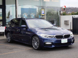 BMW在庫保有台数常時100台以上!ご来店の際はBMW本店(厚木市下荻野140-1)にご来店ください!弊社自慢の全天候型ショールーム!BMW在庫保有台数常時100台以上ございます!