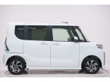 県内13店舗にて常時500台以上ダイハツ車を展示中です。見て、触って、納得のいく一台をぜひ見つけてください。