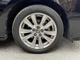 ☆純正アルミホイールで足回りもかっこよくきまってます♪