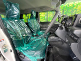 運転席シート廻りは使用感も少なく、良好な状態となっています。丁寧に使われていたことがよくわかりますね。