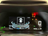 様々な車両情報を表示できるアクティブマルチインフォメーションメーターは4つのデザインからお好みをチョイス!