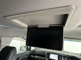 後席モニター付きでロングドライブもお子さまを飽きさせません!