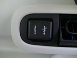 車内でお好きなエンタメ楽しめるHDMI&USBポート
