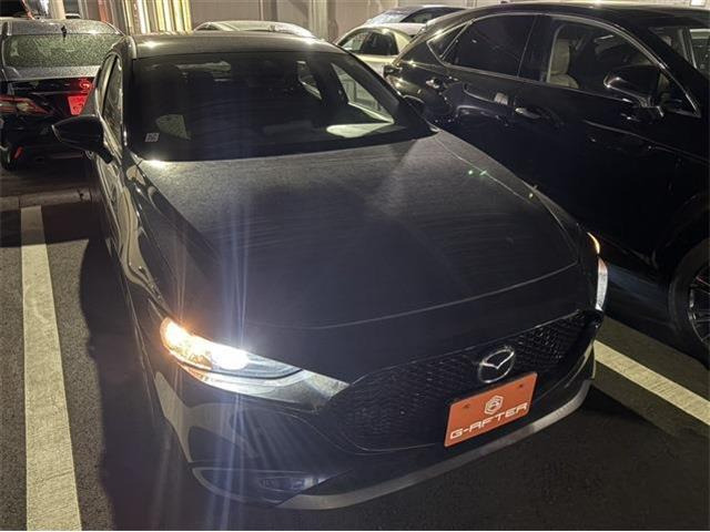 MAZDA3ファストバック1.5 15C禁煙車 純正8.8インチディスプレイ