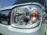 ヘッドライトはLEDランプです。LEDランプは従来のハロゲンランプと比べて、長寿命・省電力、そしてとても明るいのです!