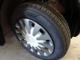 【新品タイヤ】届出済未使用車両になりますので、もちろんタイヤの残り溝もばっちり残っています。