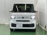 LEDヘッドライトを装備しています。LEDヘッドライトはとても明るく、雨の日や夜間走行も安全・安心です。オートライトコントロール付きで周囲の明るさに応じて自動で点灯・消灯します