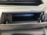 運転席側小物入れスペース