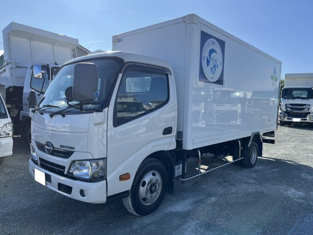 デュトロ  セミロング保冷バン