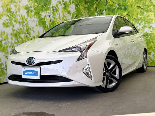 プリウス1.8 A ツーリングセレクション E-Four 4WD