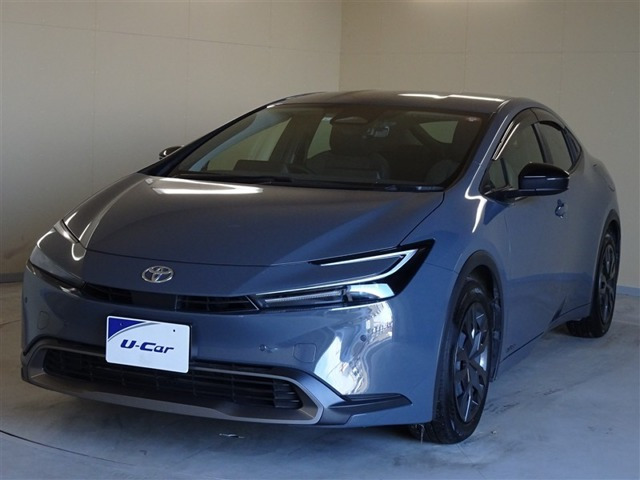 プリウス2.0 G E-Four 4WD