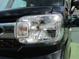 ヘッドライトはLEDランプです。LEDランプは従来のハロゲンランプと比べて、長寿命・省電力、そしてとても明るいのです!