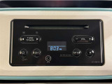 CD再生機能付き。お好きな音楽を聴きながらのドライブは楽しいですよね〜♪