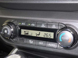 オートエアコンで快適な室内です。