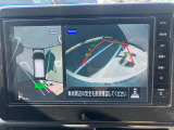 空から見下ろしているような視点で周囲を確認できるアラウンドビューモニター。駐車時にとても便利です。