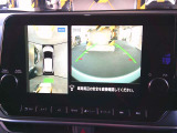 アラウンドビューモニター付き!車両を真上から見ているような映像で車庫入れも安心!!