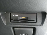 高速の料金所で、小銭を探さず楽々通過できる『ETC2,0』で快適にドライブ出来ます。また、マイレージ登録で更にお徳にご利用頂けます。詳しくは072-833-1883までお願いします。