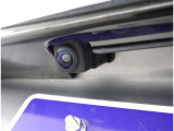 バックカメラが付いているので後方確認が非常にしやすいです。今や運転初心者も熟練者も必須装備!ついていて損はないですね♪