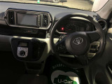 広々とした車内空間です。