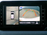 まるで上空から見下ろしているような感じで駐車が楽にできるインテリジェントアラウンドビューモニター!幅寄せが苦手な方でもサイドビューで確認することができますよ♪