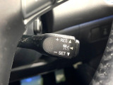 【クルーズコントロール】高速道路もラクラク走行。アクセルを離しても一定速度で走行ができ、長距離運転時の負担を軽減!加速・減速も簡単なスイッチ操作で調整できます。