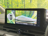 【アラウンドビューモニター】専用のカメラにより、上から見下ろしたような視点で360度クルマの周囲を確認することができます☆縦列駐車や幅寄せ時に活躍してくれます♪