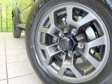 【純正15インチアルミホイール】外観にマッチした純正アルミホイールを装着しております。各種社外アルミホイールや、スタッドレスタイヤも取扱いしております。是非ご相談ください♪