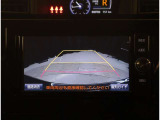 バックガイドモニターで、後方を確認しながら安心して駐車することができます。運転初心者も熟練者も必須の機能ですよ!