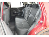 中古車をキレイで気持ちよくお乗りいただけるよう、エンジンルームからシートを外した洗浄まで、目に見えない部分も徹底的に洗浄しています!
