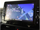 純正ナビを装備。タッチパネル式で使いやすく、お出かけもラクラクです。