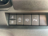 操作のしやすさが分かるスイッチ類。装備有無と配置、文字消えや使用感までチェックできます。