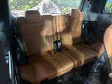 3列目シートはもちろん状態良好☆大人でもゆったりと座って頂けますので、大人数でのお出かけもラクラクです♪ご家族で、気の知れた仲間で、ドライブに行くのが楽しみですね♪