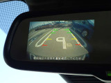 【バックモニター】車をバックさせる際に後方の様子をカーナビのモニターで確認。バック駐車を安全にスムーズに行うことができます!