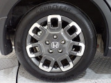 アルミホイールは安心のホンダ純正!車のデザインにもマッチしています。