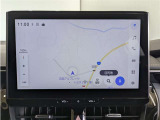 純正ナビを装備。タッチパネル式で使いやすく、お出かけもラクラクです。