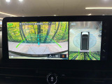 【アラウンドビューモニター】専用のカメラにより、上から見下ろしたような視点で360度クルマの周囲を確認することができます☆死角部分も確認しやすく、狭い場所での切り返しや駐車もスムーズに行えます。