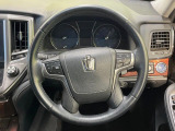 【純正革巻きステアリング】上質な革を使用することで、手にしっかり馴染みとても運転しやすいハンドルです♪