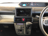 温度を設定すれば、自動で車内の温度管理をしてくれる優れものです♪ATミッションで運転楽々