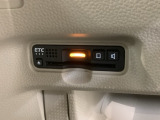 いまや快適なカーライフに欠かせないETCが付いています。