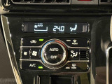 車内空調は&rdquo;AUTOエアコン&rdquo;にお任せ。運転に集中出来ますよ!