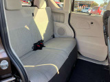 後部シートゆったりと座れる室内空間!!