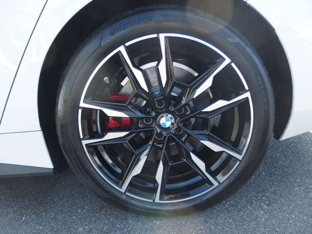 BMW i4 M50 4WD xドライブ の中古車詳細 (5,000km, アルピン・ホワイト