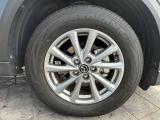 純正アルミホイール装着してます