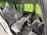 もちろん車内はキレイです♪よりクリーンな状態をキープしたいお客様には『ナノゾーンコート』がおすすめ!新型コロナウイルス対策や、除菌・消臭に効果を発揮し多くの方にご好評いただいております。