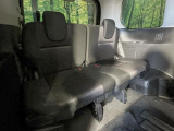 3列目シートはもちろん状態良好☆大人でもゆったりと座って頂けますので、大人数でのお出かけもラクラクです♪ご家族で、気の知れた仲間で、ドライブに行くのが楽しみですね♪